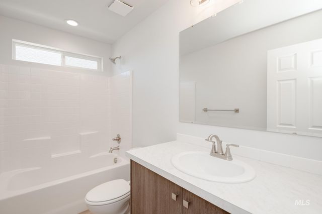 839 Morrow St, Mountain Home, ID 83647