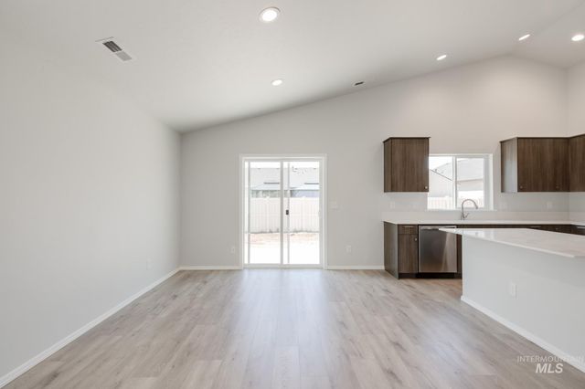 839 Morrow St, Mountain Home, ID 83647