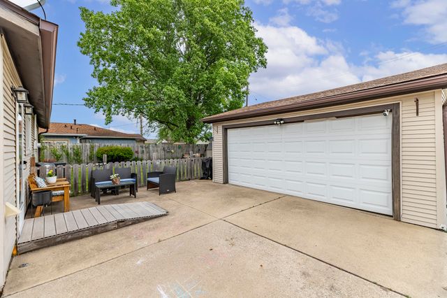9419 Saric Drive, Highland, IN 46322