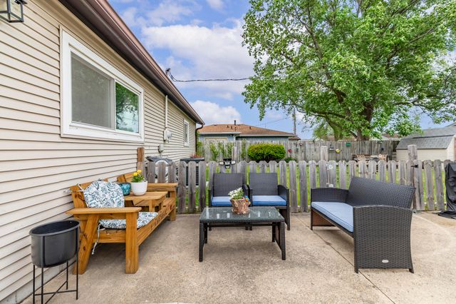 9419 Saric Drive, Highland, IN 46322