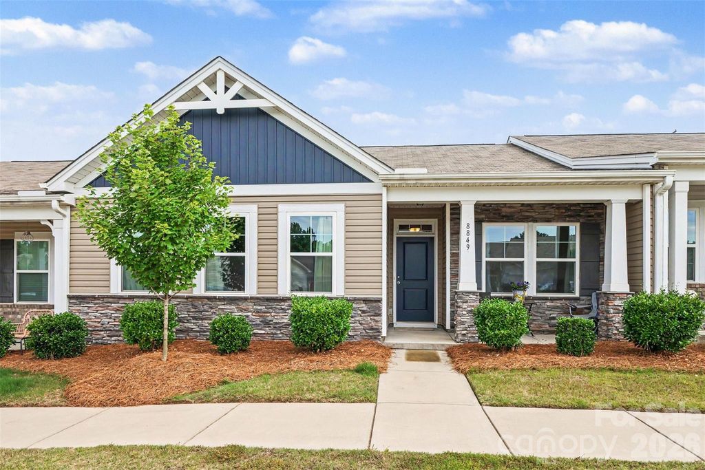 8849 Brakeman Drive, Waxhaw, NC 28173