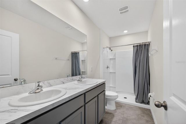 33105 MAJOR OAK DRIVE, Wesley Chapel, FL 33545