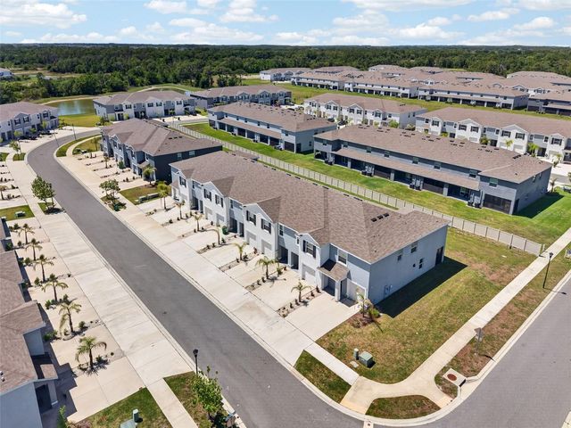 33105 MAJOR OAK DRIVE, Wesley Chapel, FL 33545