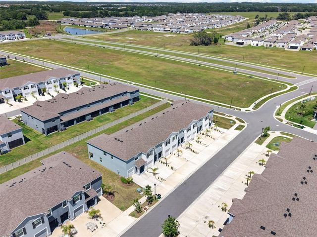 33105 MAJOR OAK DRIVE, Wesley Chapel, FL 33545