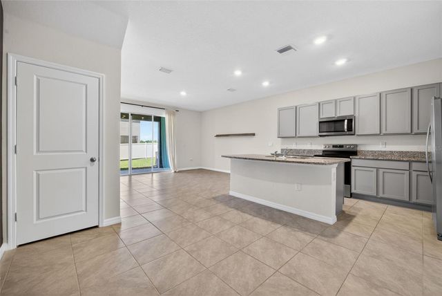 33105 MAJOR OAK DRIVE, Wesley Chapel, FL 33545