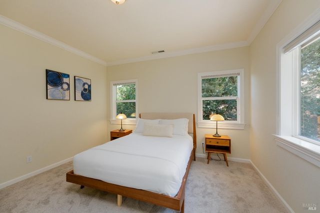 1247 Myszka Pl, Ukiah, CA 95482