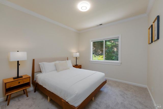 1247 Myszka Pl, Ukiah, CA 95482