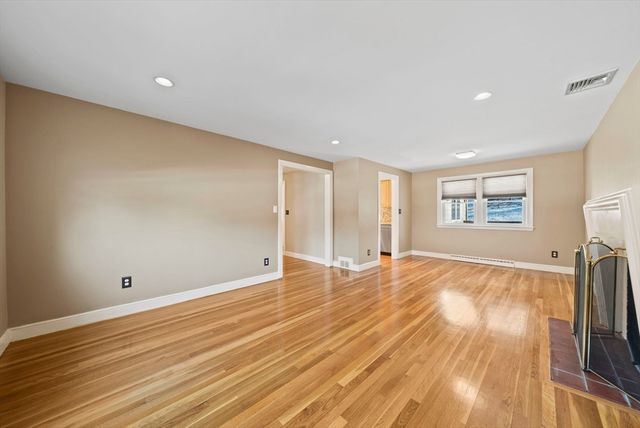 55 Evelyn Road 55, Needham, MA 02494