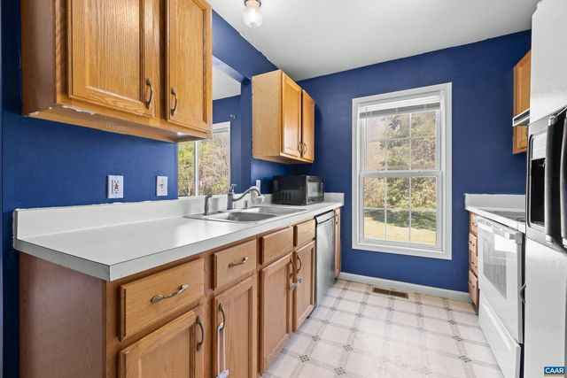6183 SPRING HILL RD, Ruckersville, VA 22968
