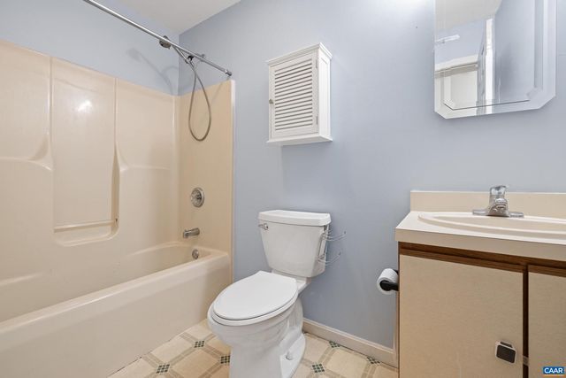 6183 SPRING HILL RD, Ruckersville, VA 22968
