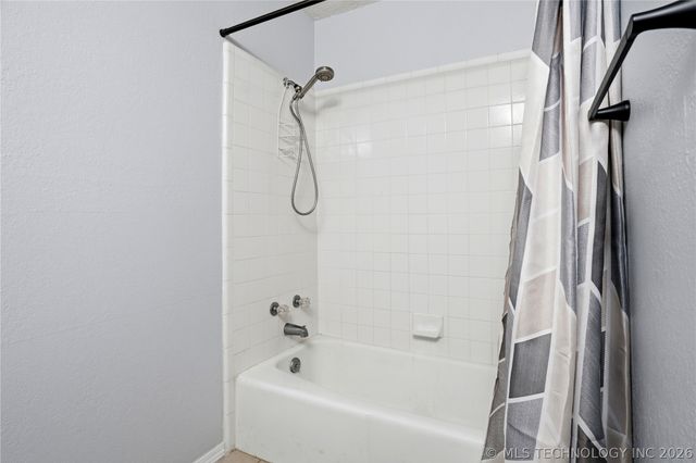 1656 S Walnut Avenue, Broken Arrow, OK 74012