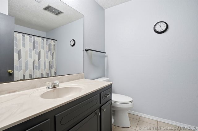 1656 S Walnut Avenue, Broken Arrow, OK 74012