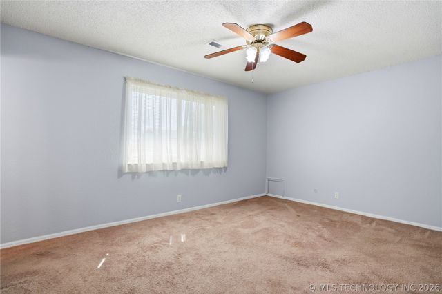 1656 S Walnut Avenue, Broken Arrow, OK 74012