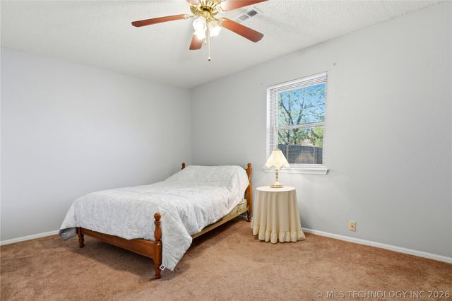 1656 S Walnut Avenue, Broken Arrow, OK 74012