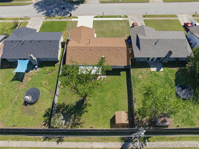 1656 S Walnut Avenue, Broken Arrow, OK 74012