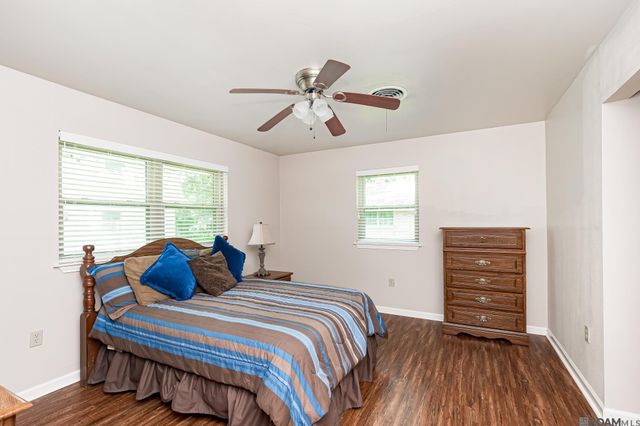 6633 Landmor Dr, Greenwell Springs, LA 70739