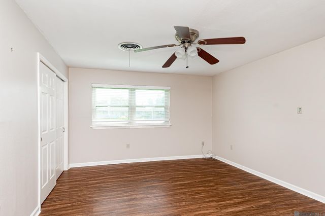 6633 Landmor Dr, Greenwell Springs, LA 70739