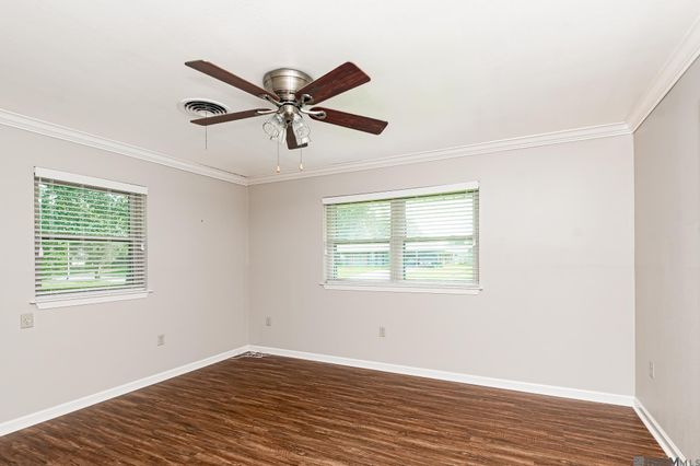 6633 Landmor Dr, Greenwell Springs, LA 70739
