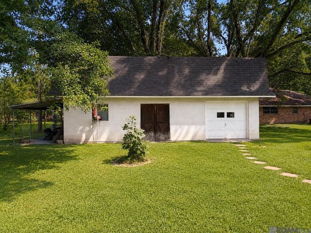 6633 Landmor Dr, Greenwell Springs, LA 70739
