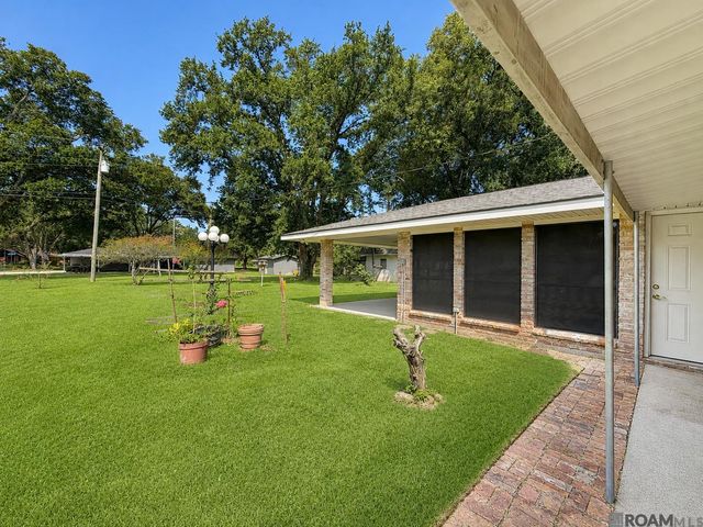 6633 Landmor Dr, Greenwell Springs, LA 70739