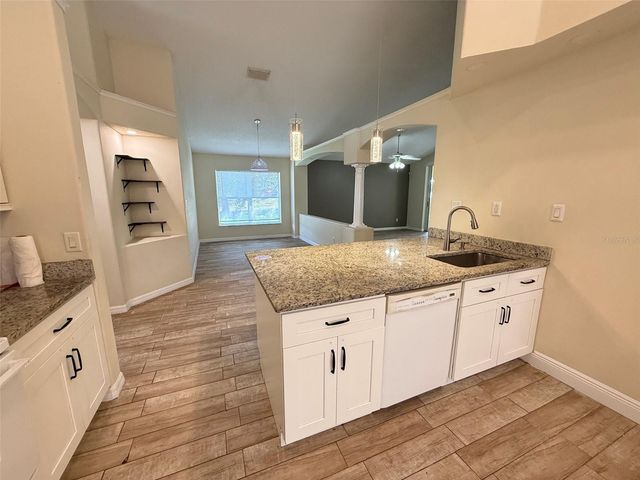 1221 SINGLETON CIRCLE, Groveland, FL 34736