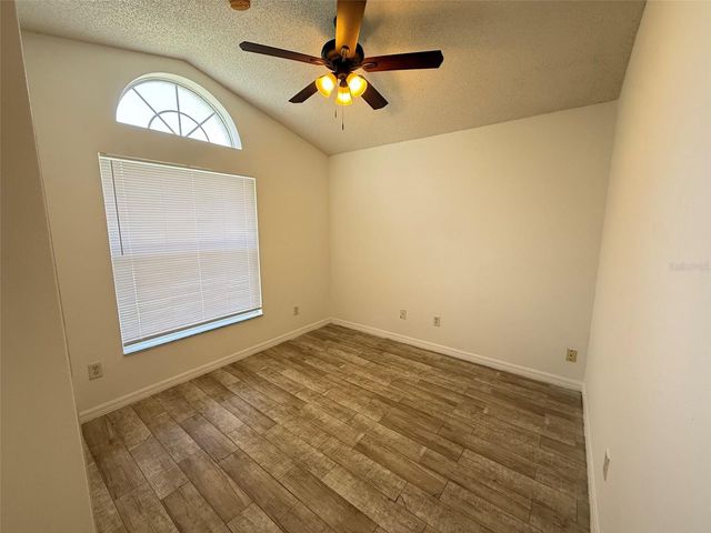 1221 SINGLETON CIRCLE, Groveland, FL 34736