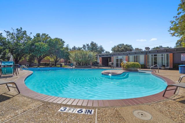 536 E Avenue J A, Grand Prairie, TX 75050