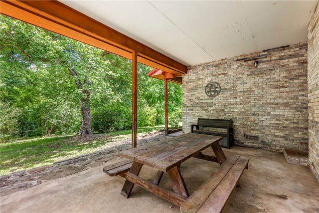 250 Stan Avenue, West Fork, AR 72774