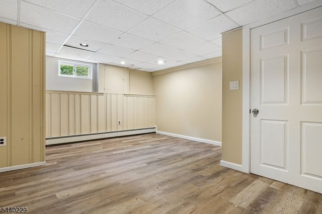 63 Edgewood Dr, Florham Park Boro, NJ 07932