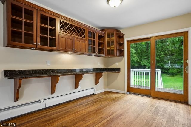 63 Edgewood Dr, Florham Park Boro, NJ 07932