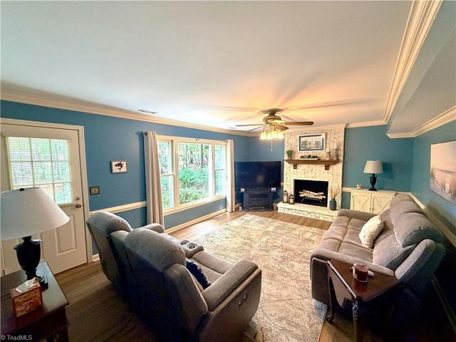 5810 Spanish Oak Drive, Greensboro, NC 27409