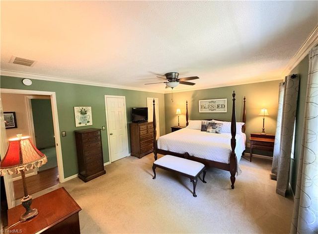 5810 Spanish Oak Drive, Greensboro, NC 27409