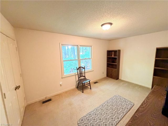 5810 Spanish Oak Drive, Greensboro, NC 27409