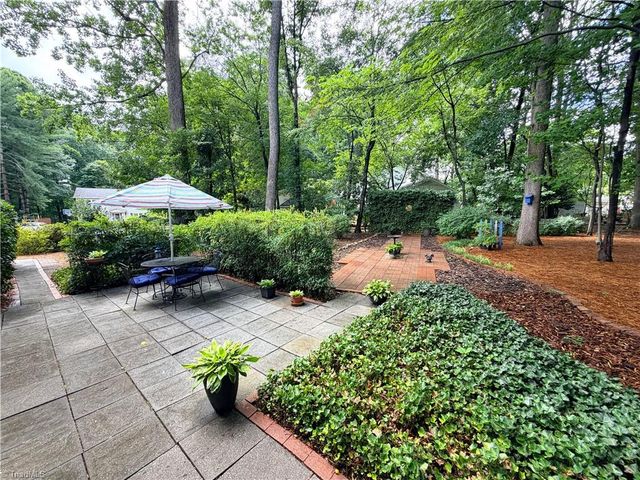 5810 Spanish Oak Drive, Greensboro, NC 27409