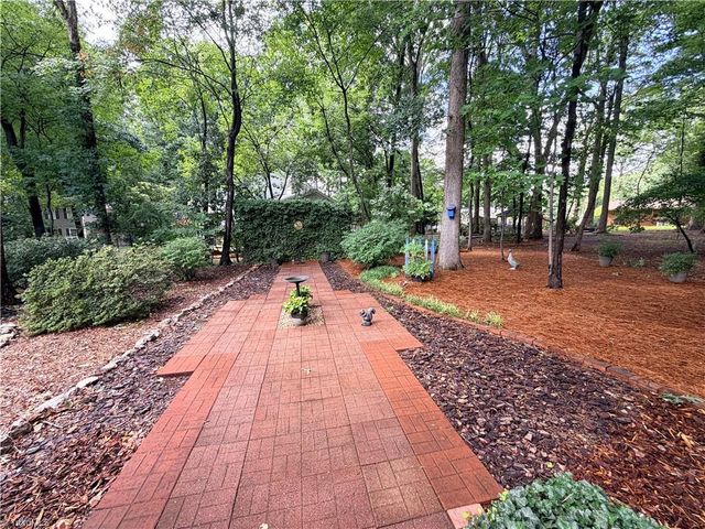 5810 Spanish Oak Drive, Greensboro, NC 27409