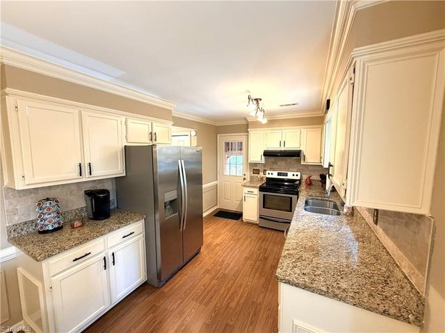 5810 Spanish Oak Drive, Greensboro, NC 27409