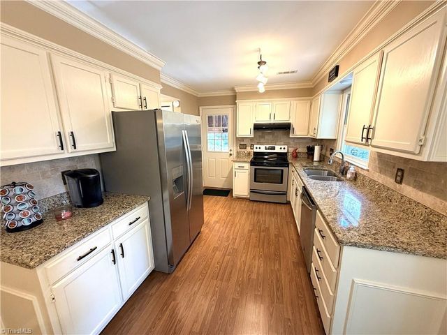 5810 Spanish Oak Drive, Greensboro, NC 27409
