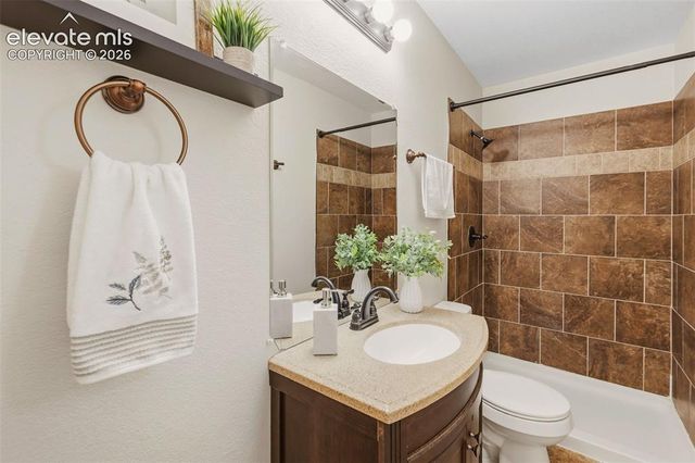6635 Defoe Place, Colorado Springs, CO 80911