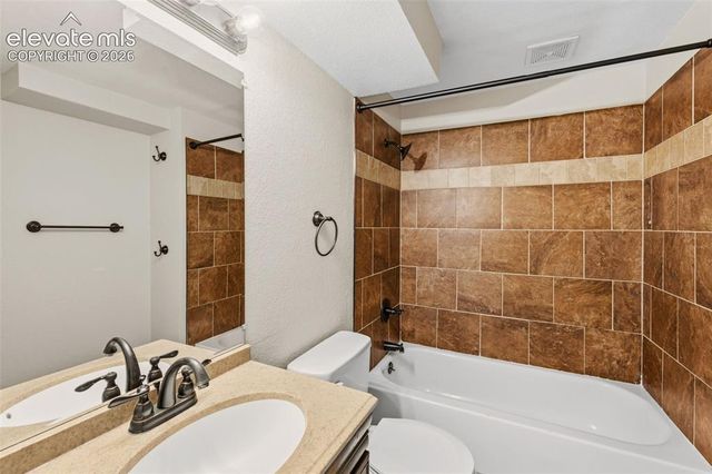 6635 Defoe Place, Colorado Springs, CO 80911