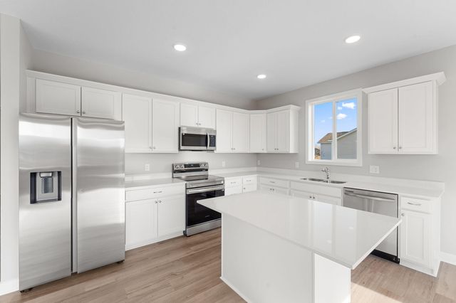 1354 Wisteria Lane, New Richmond, WI 54017