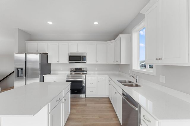 1354 Wisteria Lane, New Richmond, WI 54017