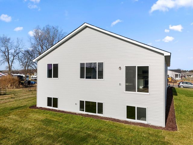 1354 Wisteria Lane, New Richmond, WI 54017