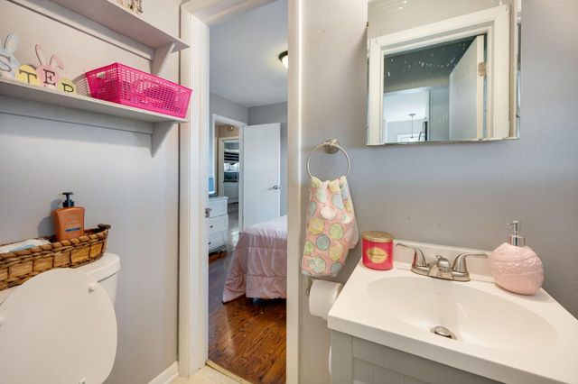 4158 N 77th STREET, Milwaukee, WI 53222