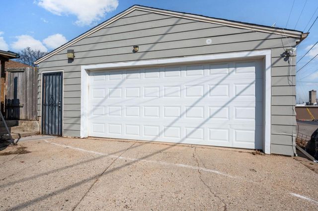 4158 N 77th STREET, Milwaukee, WI 53222