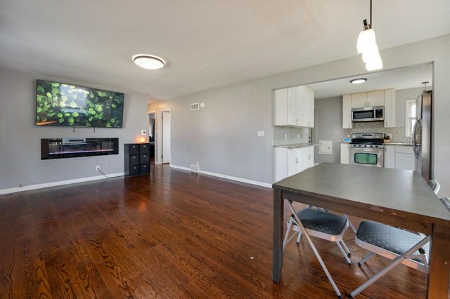 4158 N 77th STREET, Milwaukee, WI 53222