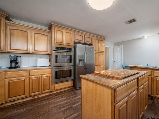 14032 Eastside RD, Tyler, TX 75707