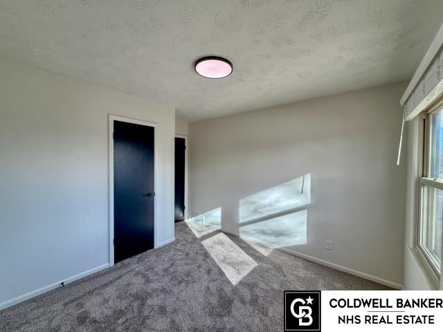 504 Shannon Road, Papillion, NE 68046