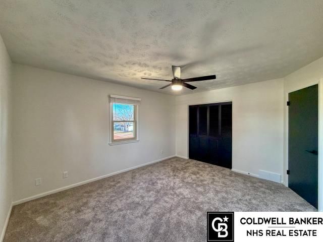 504 Shannon Road, Papillion, NE 68046