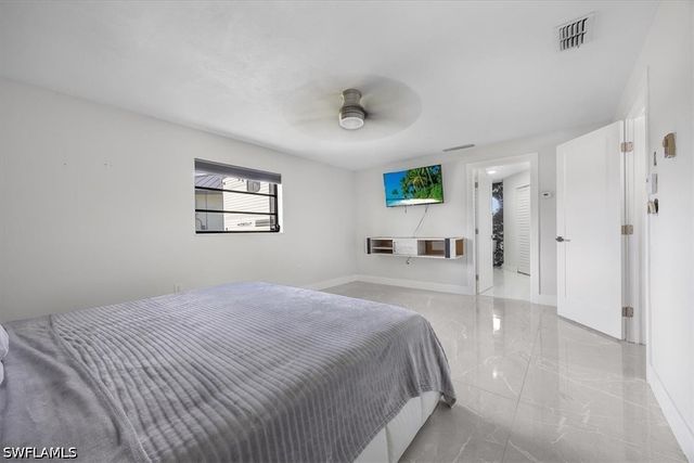 1318 Thompson ST, North Fort Myers, FL 33903