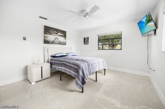 1318 Thompson ST, North Fort Myers, FL 33903